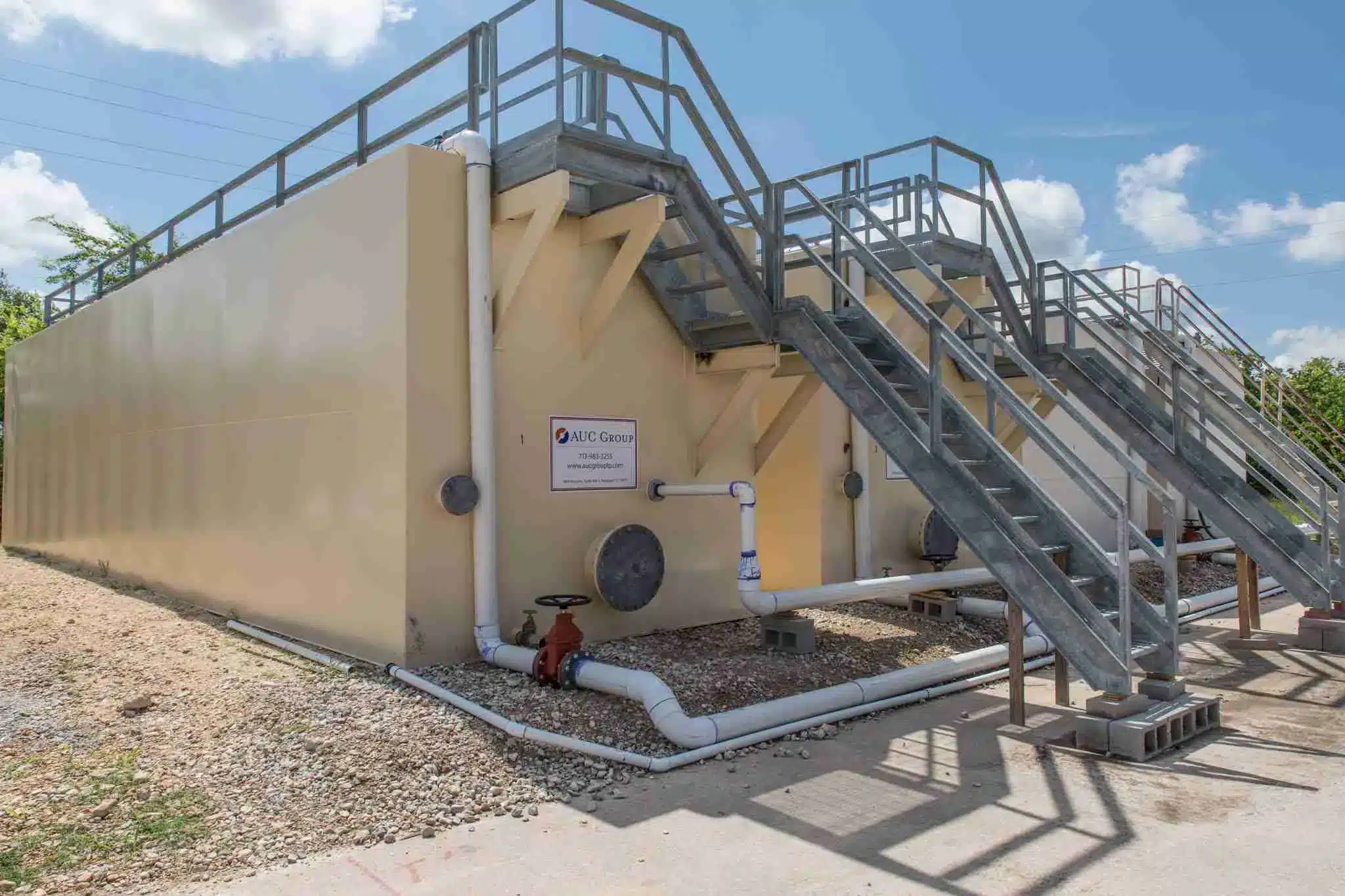 Hydradivetech water treatment plant structure showcasing a clearwell for effective filtration and disinfection services.